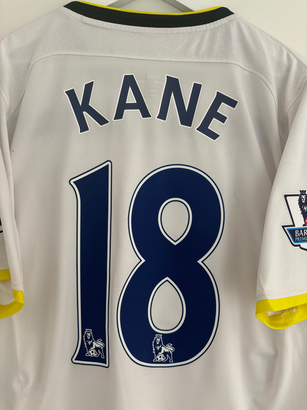 Tottenham 2014/15 Home Shirt - Kane 18 - Large