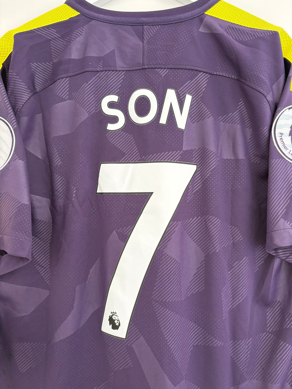 Tottenham 2017/18 Third Shirt - Son 7 - Medium