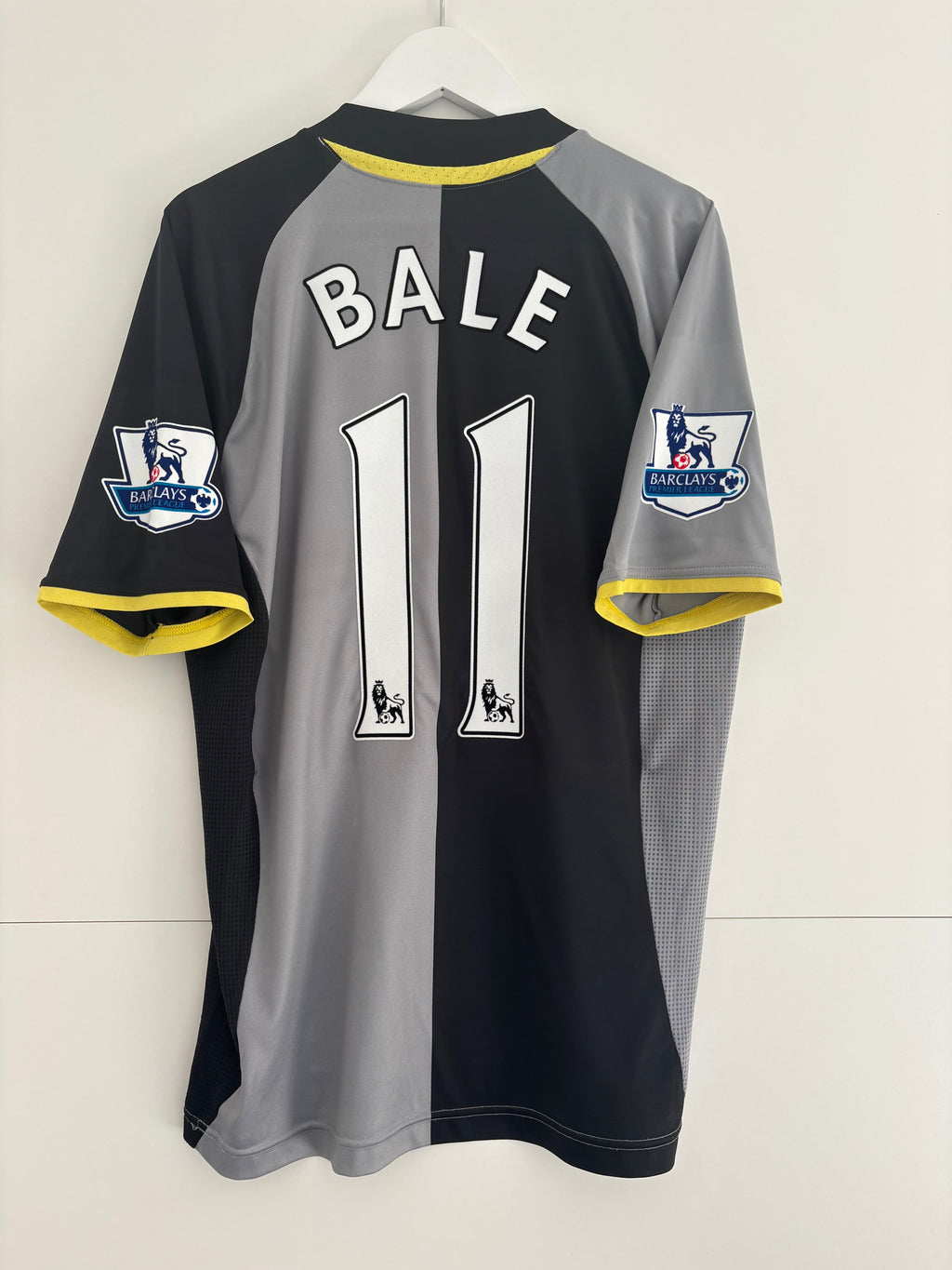 Tottenham 2012/13 Away Shirt - Bale 11 - Medium