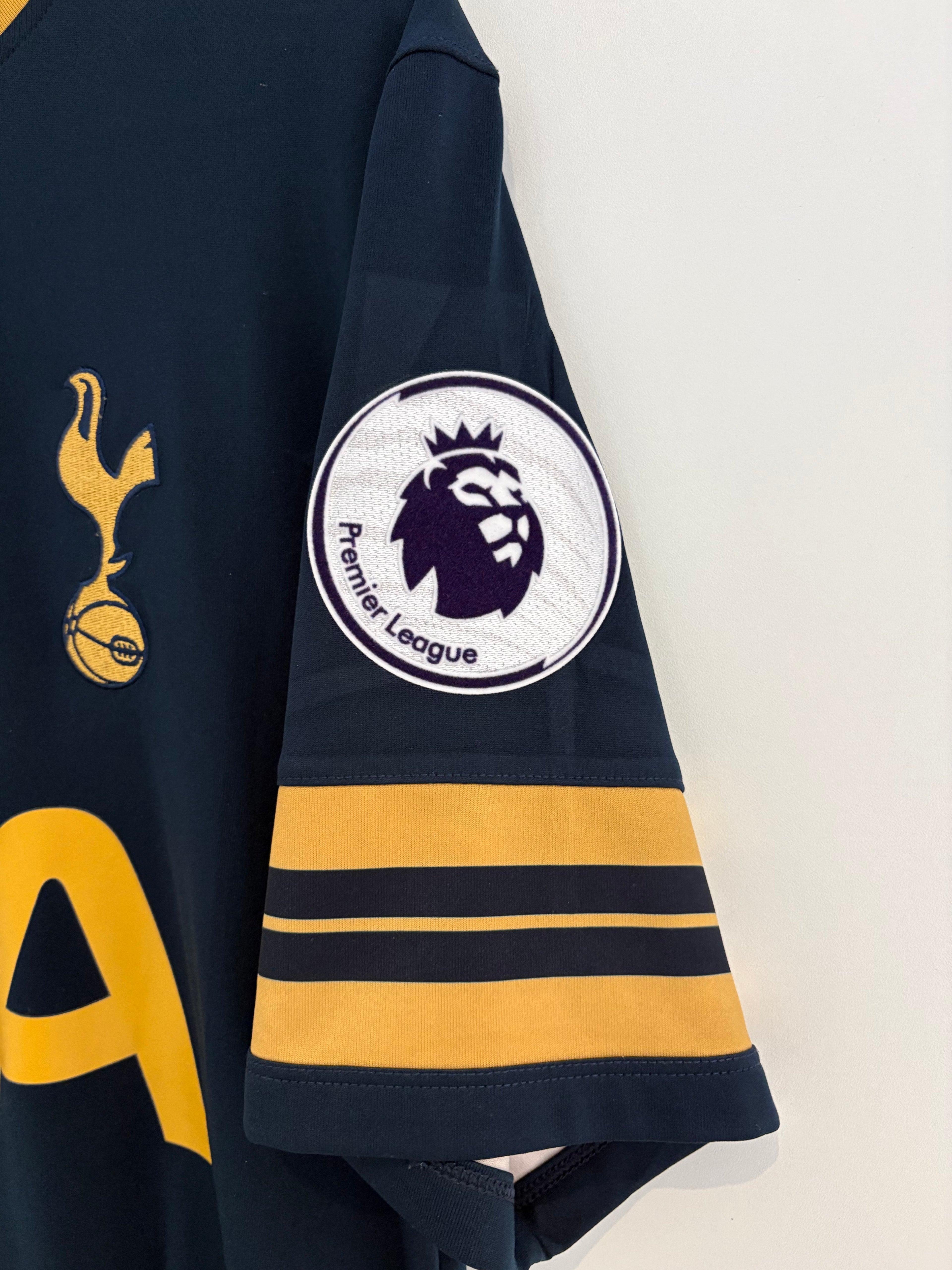 Tottenham 2016/17 Away Shirt - Dele 20 - Medium