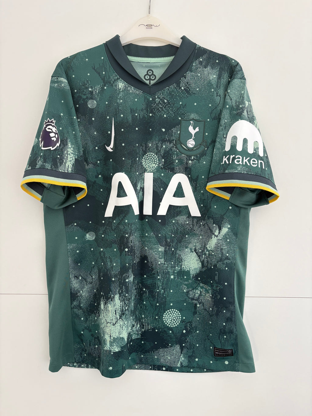 Tottenham 2024/25 Third Shirt - Van de Ven 37 - Medium