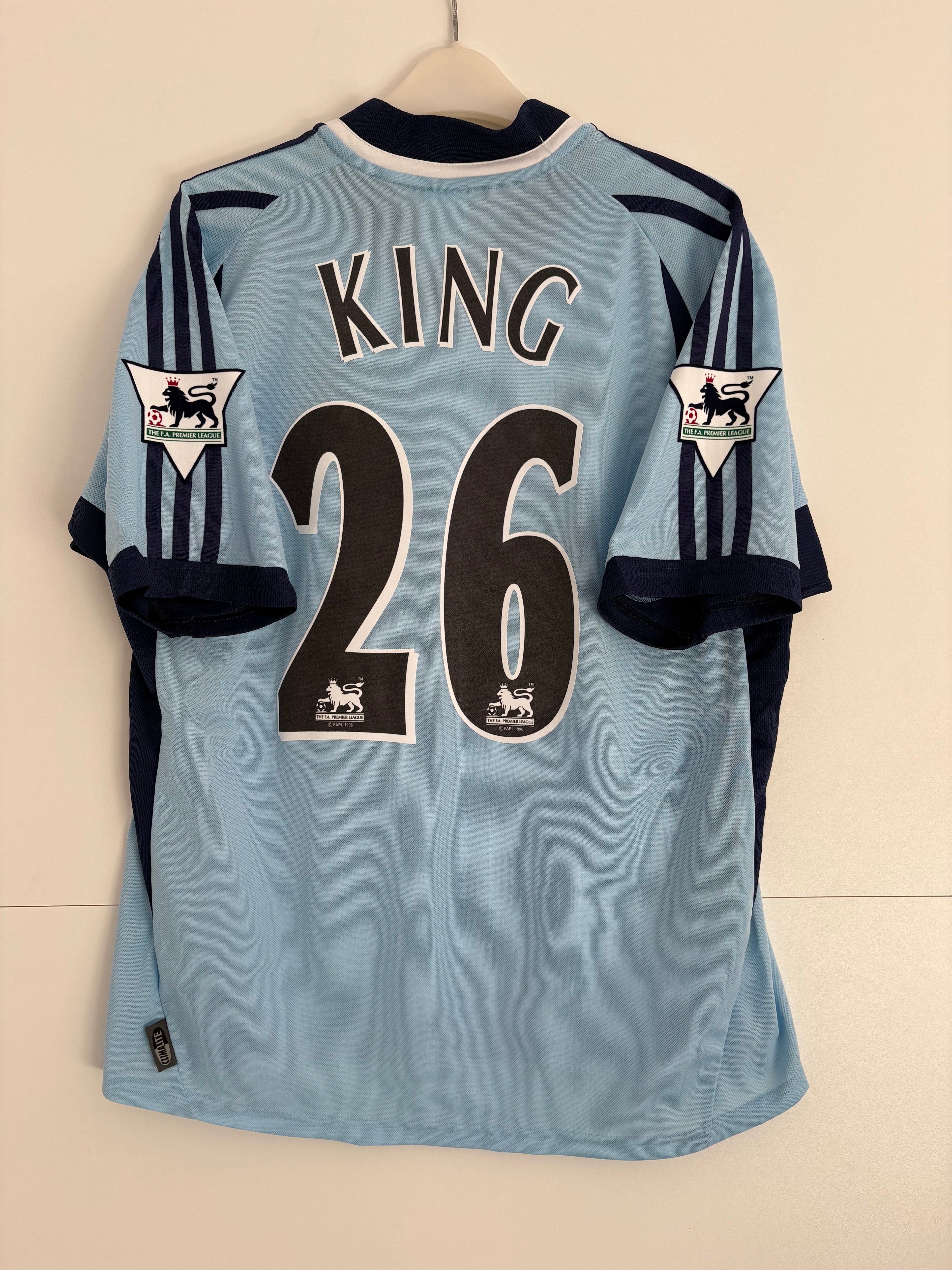 Tottenham 2001/02 Away Shirt - King 26 - Medium