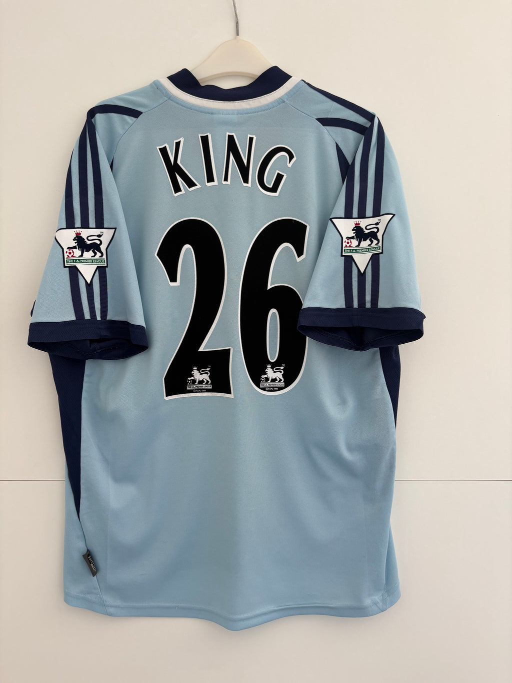 Tottenham 2001/02 Away Shirt - King 26 - Medium