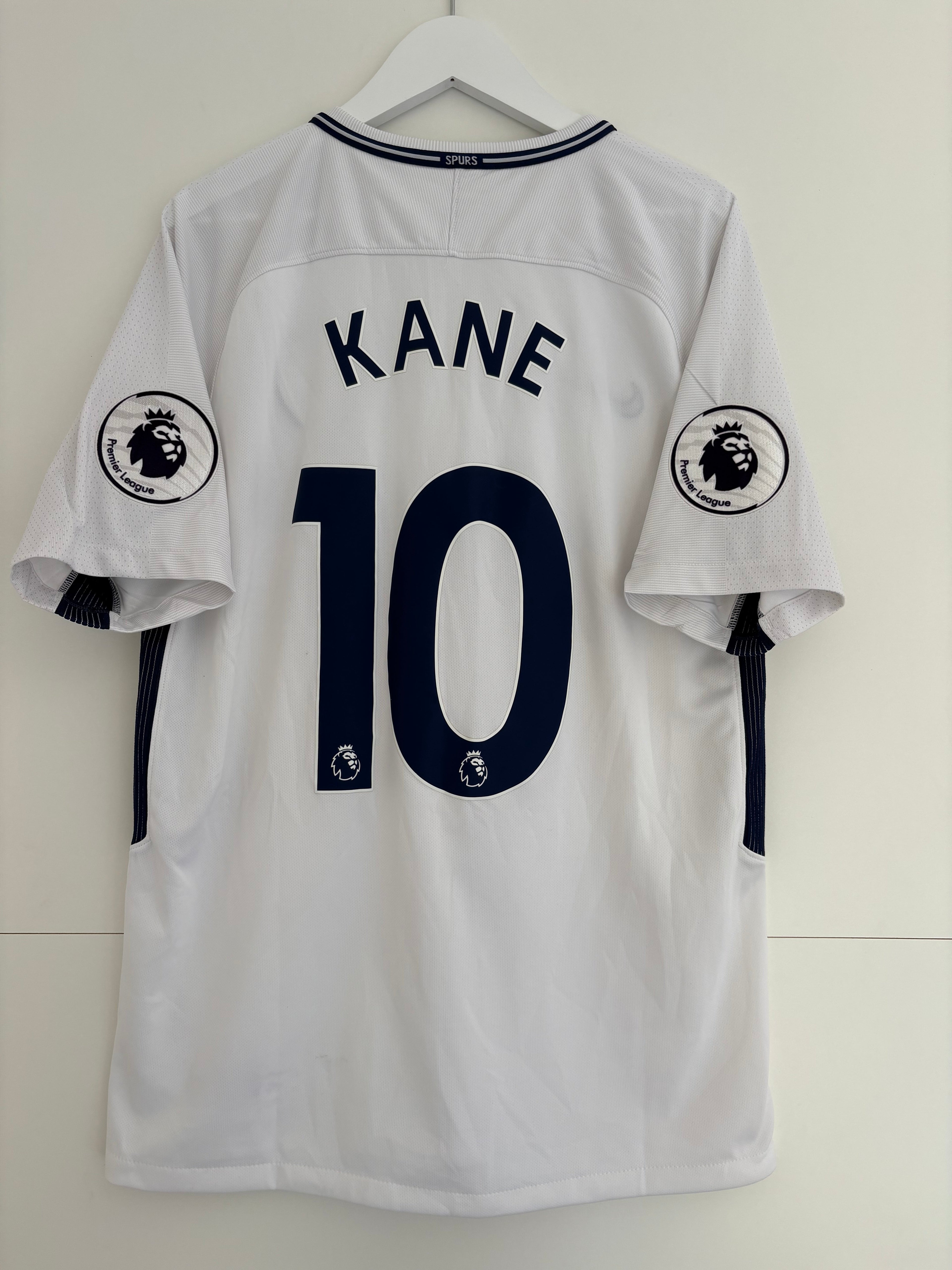 Tottenham 2017/18 Home Shirt - Kane 10 - Medium